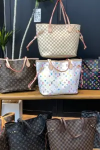 Never Fall Shopper Clasic