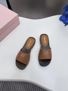 Mini Clogs - Image 3