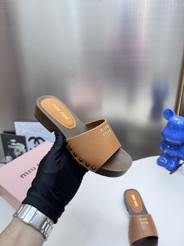 Mini Clogs - Image 1